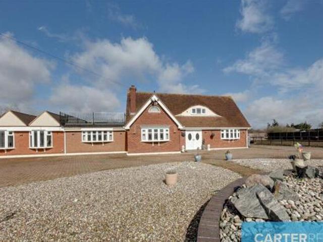 House for sale in Essex