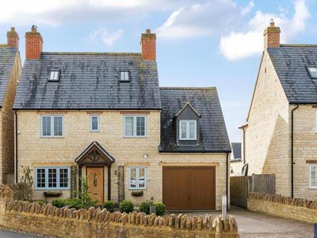 House for sale in Radstone Fields, Brackley