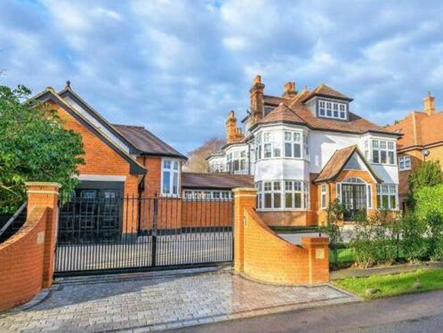 House for sale in Hutton, Navestock Side
