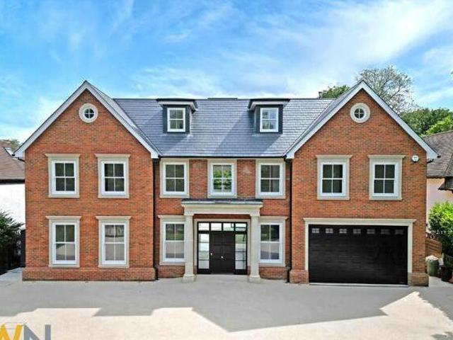 House for sale in Hutton, Navestock Side