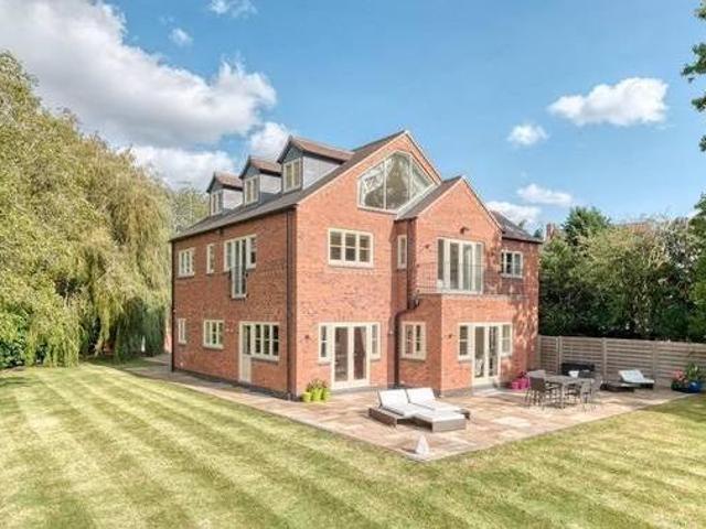 House for sale in Worcestershire