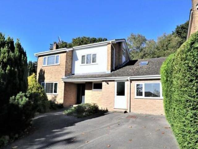 House for sale in Broadstone