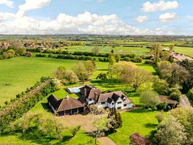 House for sale in Buckingham, Buckinghamshire
