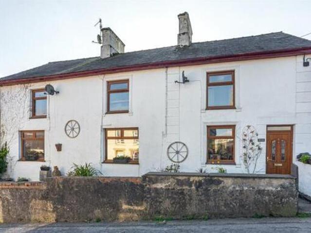 House for sale in Caernarfon, Wales