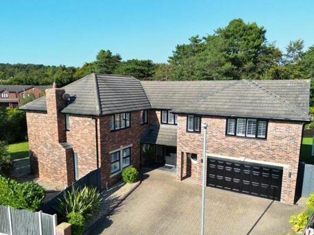 House for sale in Birkenhead, Wirral