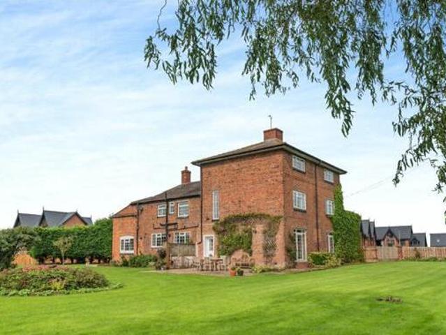 House for sale in Hough Green, Two Mills