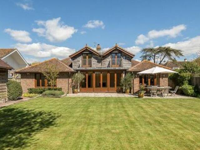 House for sale in Littlecote, West Sussex