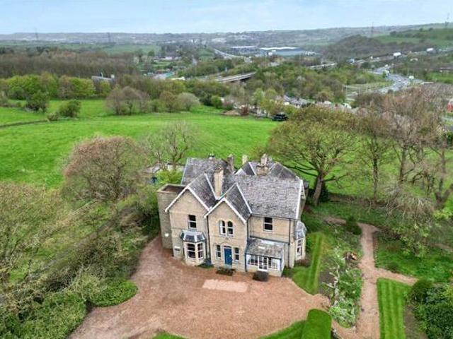 House for sale in Cleckheaton, West Yorkshire