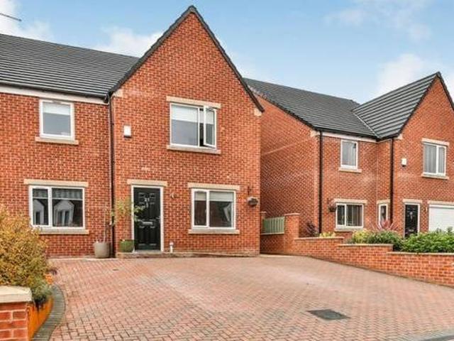 House for sale in Yorkshire And The Humber