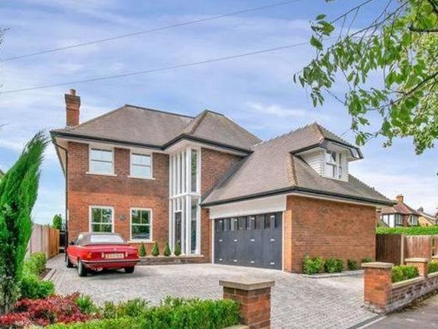 House for sale in East Midlands