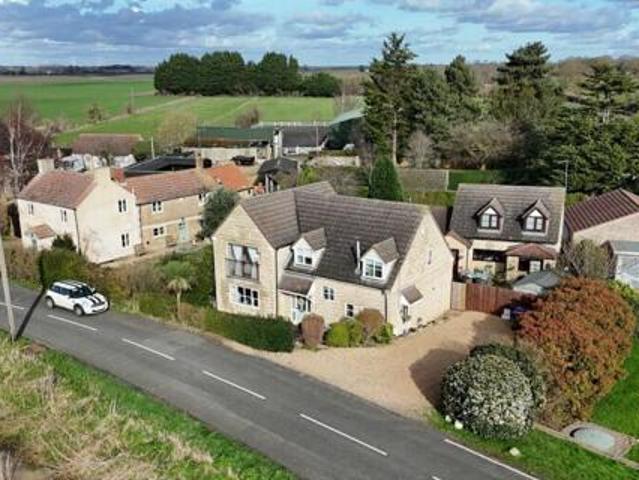 House for sale in Hampton Green, Cambridgeshire