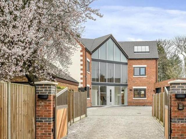 House for sale in East Midlands