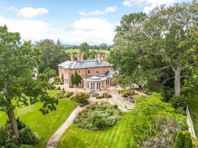 House for sale in East Midlands