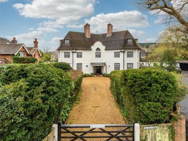 House for sale in Rose Hill, Pachesham Park