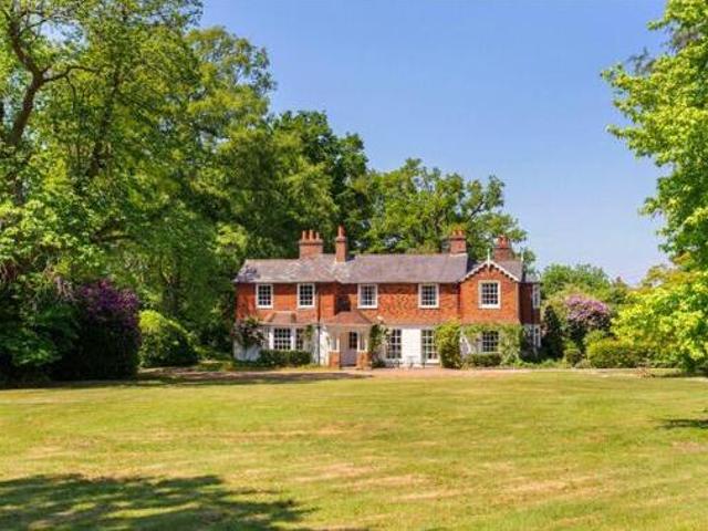 House for sale in Perryfields, West Sussex