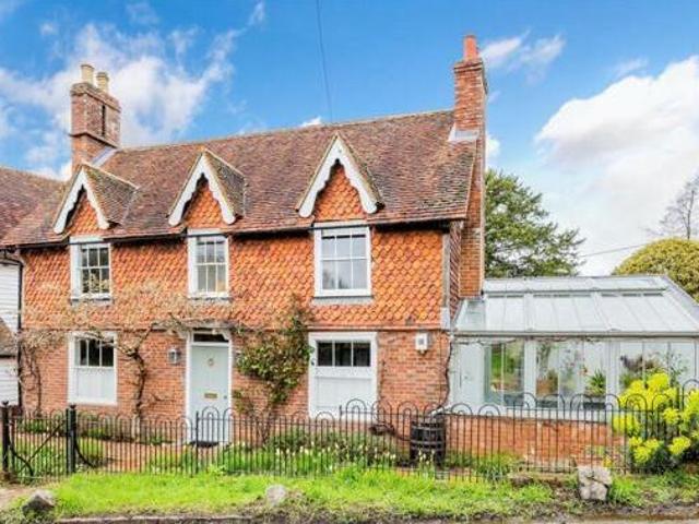 House for sale in The Butts, Kent