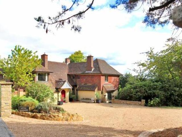 House for sale in The Butts, Kent