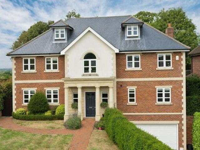 House for sale in Lower Green Esher, Blackhills