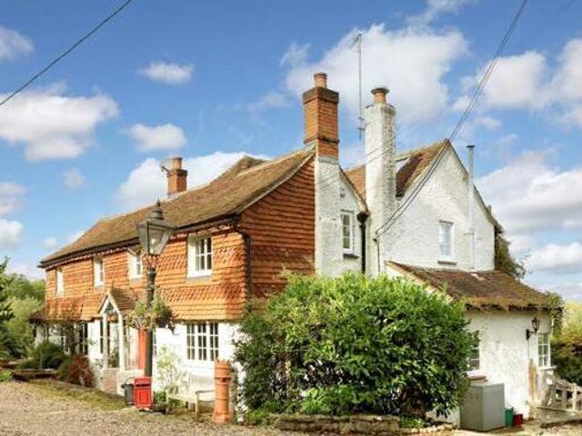 House for sale in Fole, Surrey