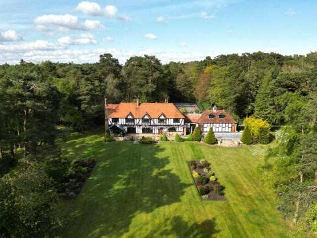 House for sale in Waverley