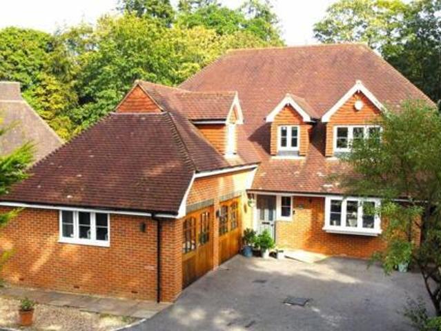 House for sale in Fole, Surrey