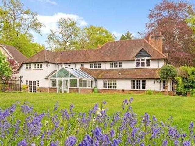 House for sale in Fleet, Hart