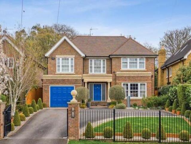 House for sale in Gerrards Cross, Tatling End