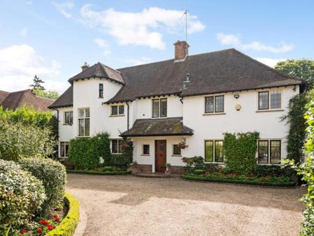 House for sale in Gerrards Cross, Tatling End