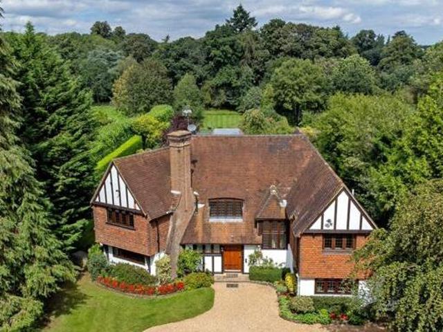 House for sale in Denham, Gerrards Cross and Chalfonts Community Board, Gerrards Cross