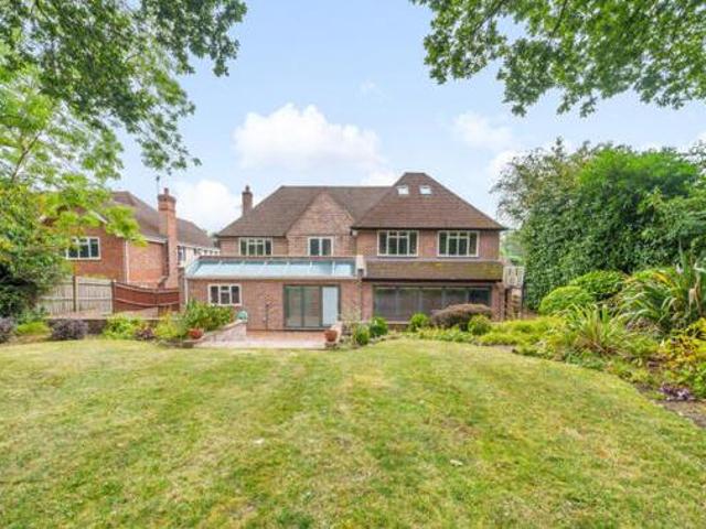 House for sale in Denham, Gerrards Cross and Chalfonts Community Board, Gerrards Cross