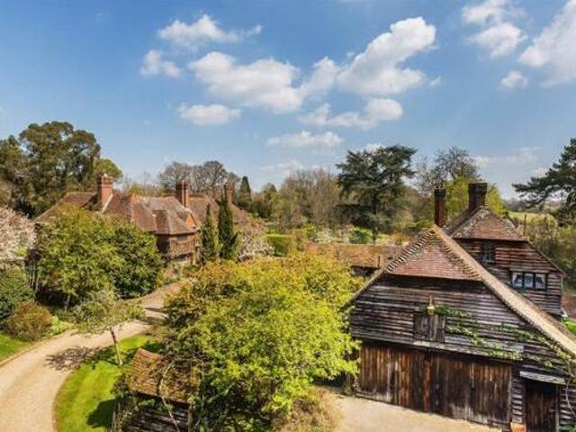 House for sale in Fole, Surrey