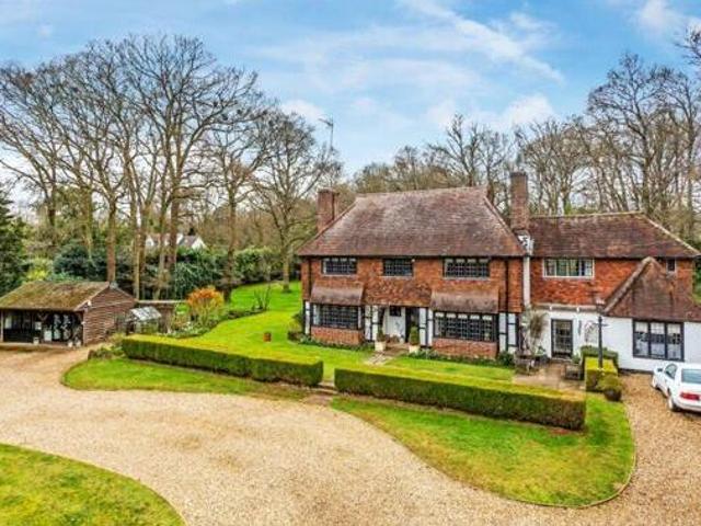 House for sale in Fole, Surrey