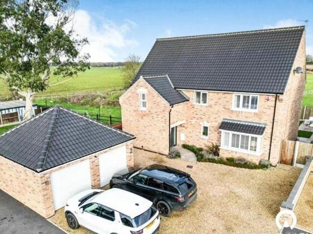 House for sale in Mautby, Stokesby