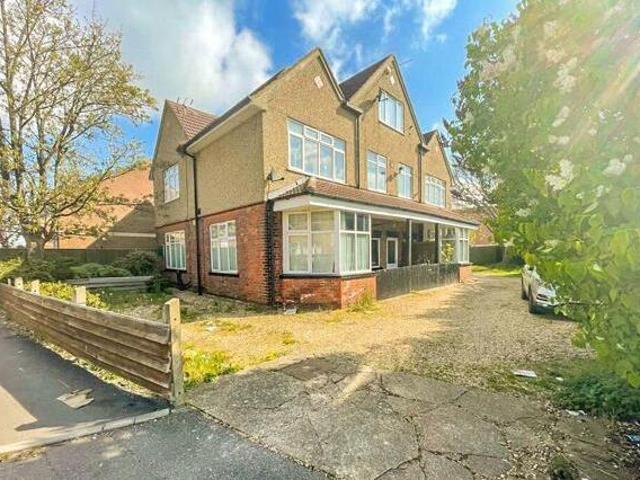 House for sale in Grimsby, North East Lincolnshire