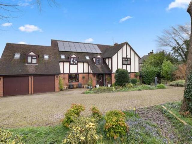 House for sale in Worcester, Worcestershire