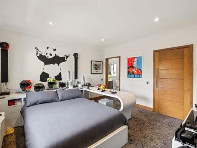 Farm for sale in Hawkinge, Folkestone