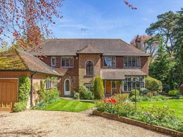 House for sale in Pouchen End, Hertfordshire