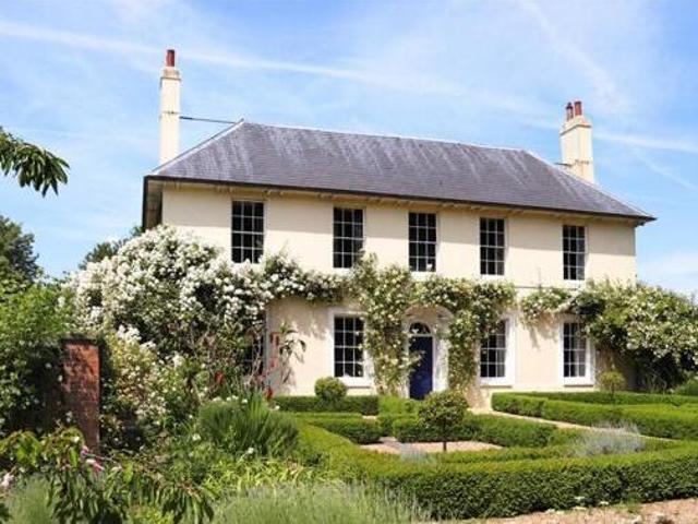 House for sale in Horsham, West Sussex