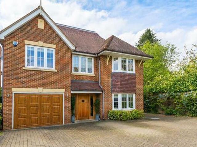 House for sale in Watford, Hertfordshire
