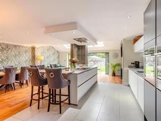 House for sale in Four Oaks