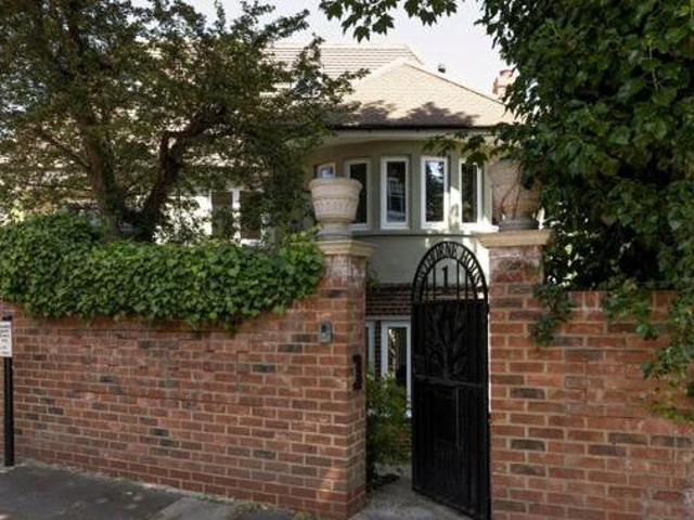 House for sale in Hertfordshire