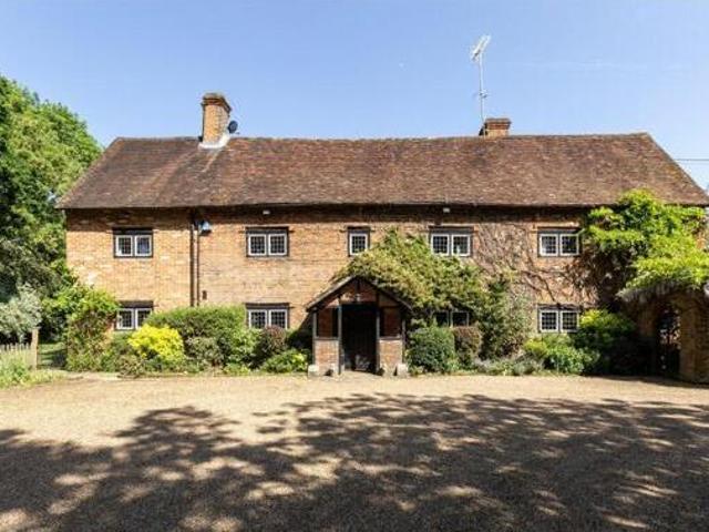 House for sale in Hart, Hampshire