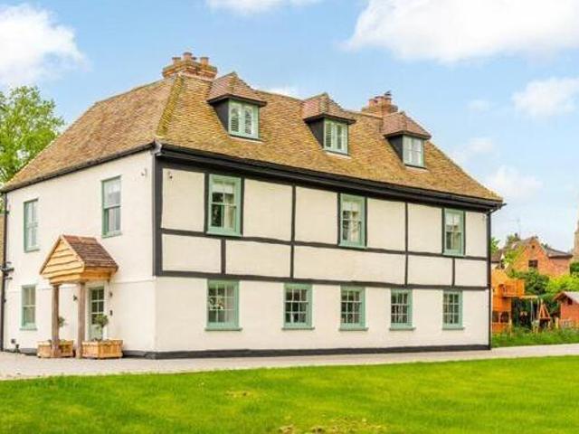 House for sale in Huntingdon