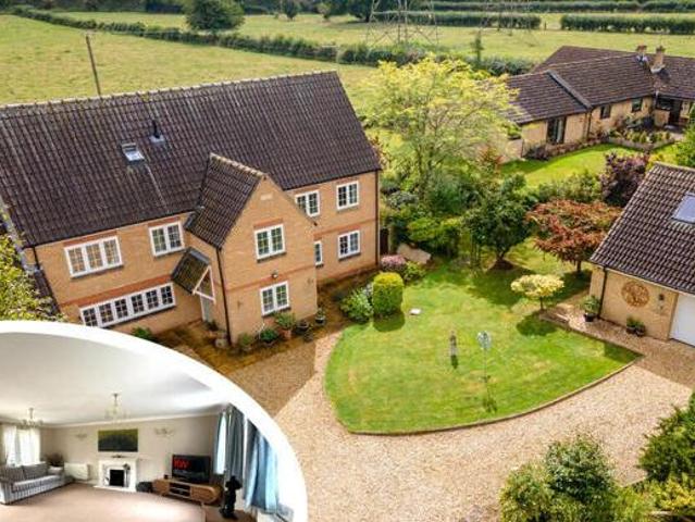 House for sale in Kettering, North Northamptonshire