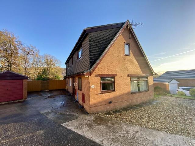 Farm for sale in Clydach