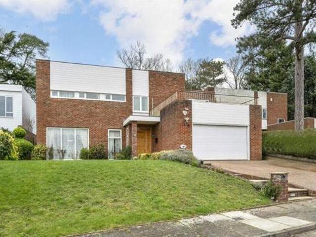 House for sale in Kingston Upon Thames, Greater London