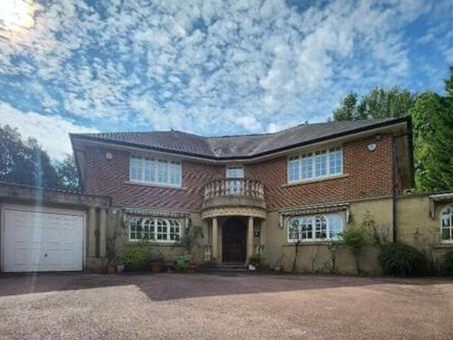 House for sale in Kingston Upon Thames, Greater London