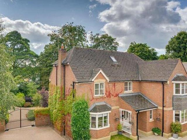 House for sale in West Yorkshire