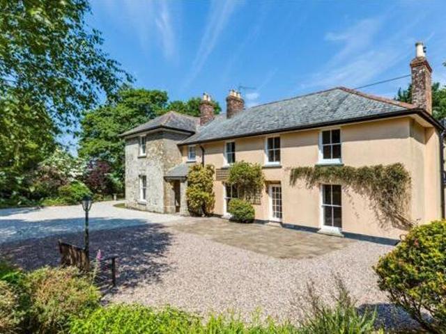 House for sale in Lamellion, Cornwall