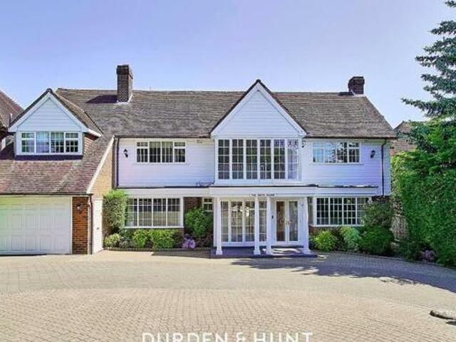 House for sale in Epping